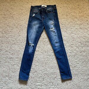 Hollister Medium Wash Skinny Jeans